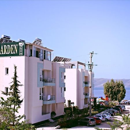 Hotel Garden Vlore Bagian luar foto