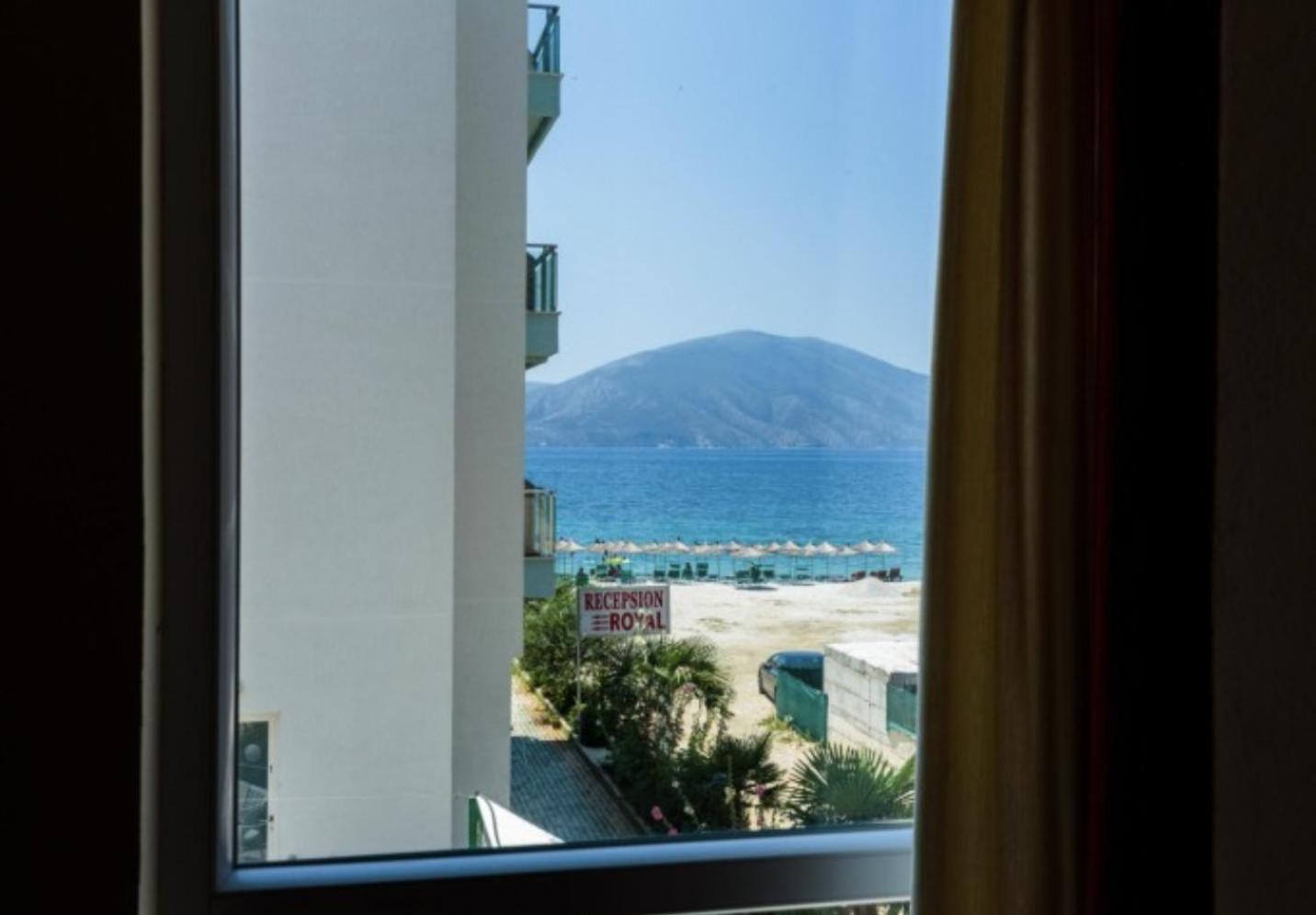 Hotel Garden Vlore Bagian luar foto